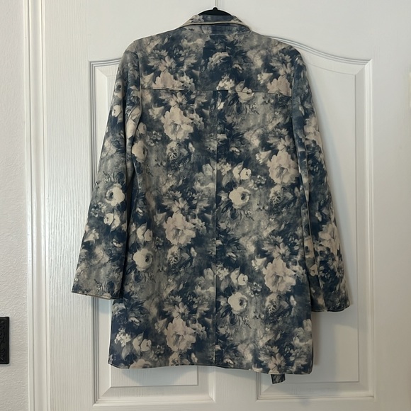 Beautiful Taupe and Blue Blazer.  NWT. Small - Picture 4 of 4